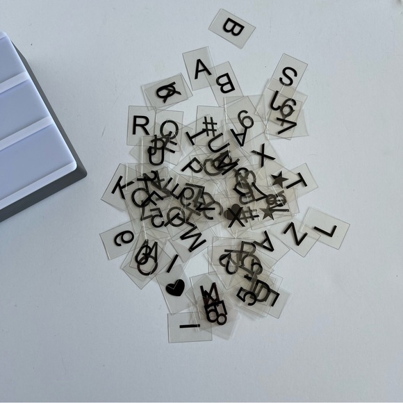 Mini LED Light Up Box Sign - Picture 3 of 6